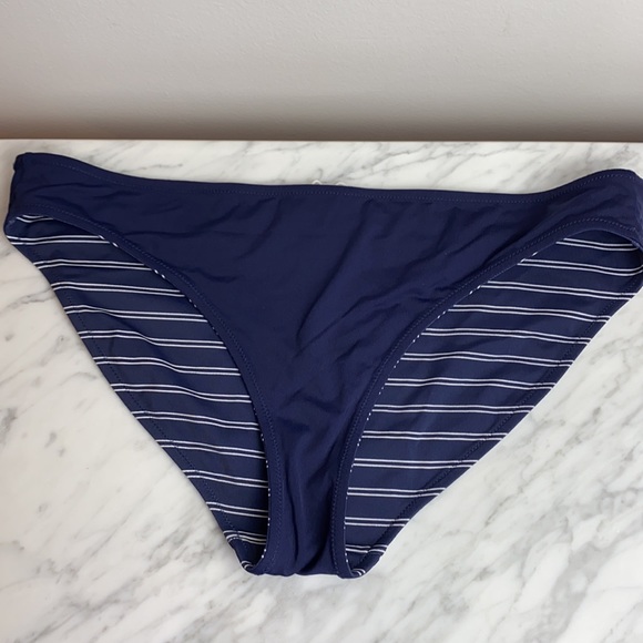 Athleta Piha Reversible Swim Bikini Bottom Navy Blue Striped Large - Picture 7 of 9